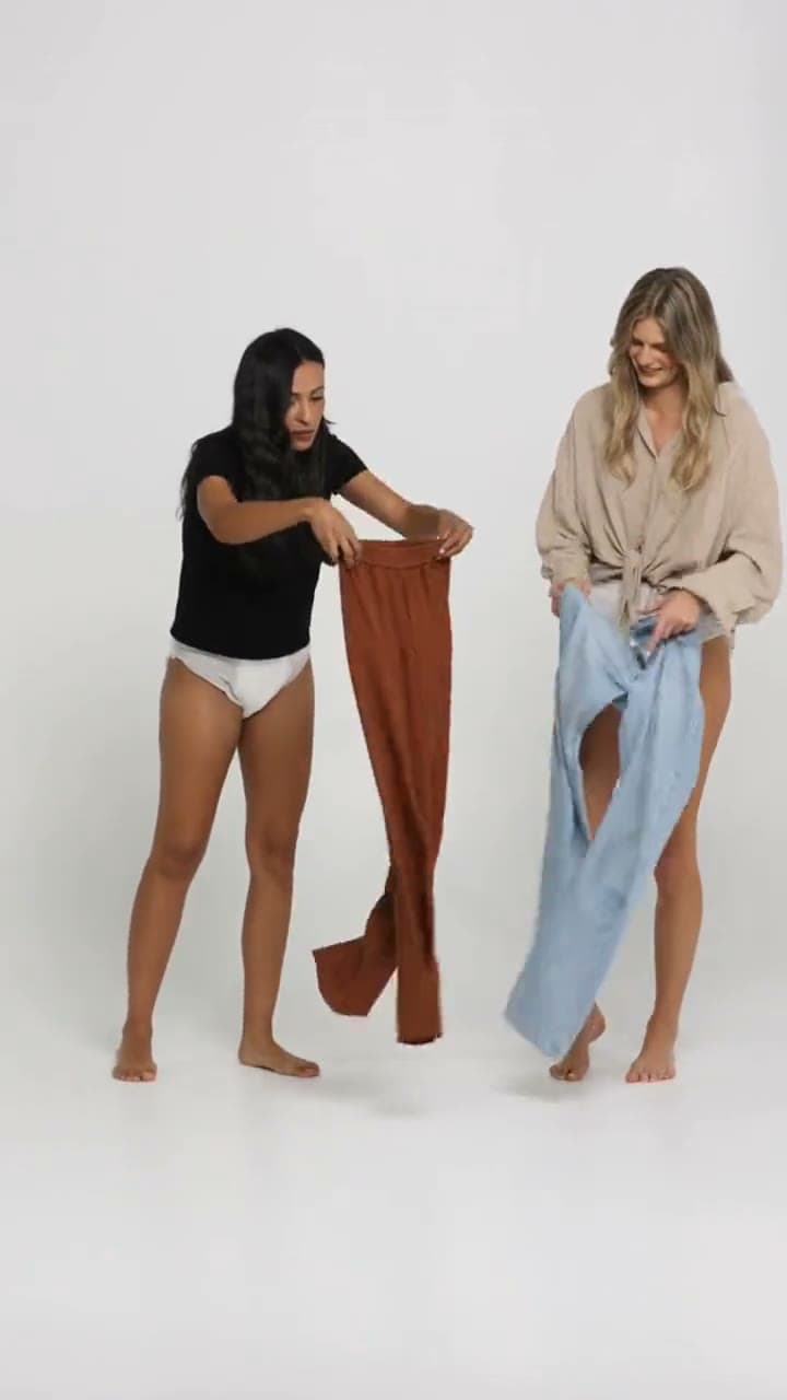 Getting dressed in Carry On, women's